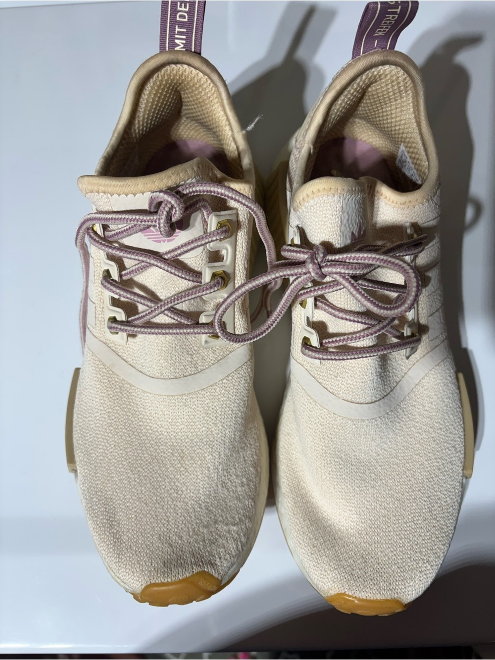 adidas Women’s Cream Sneakers with Blush Pink Laces - Picture 2 of 6